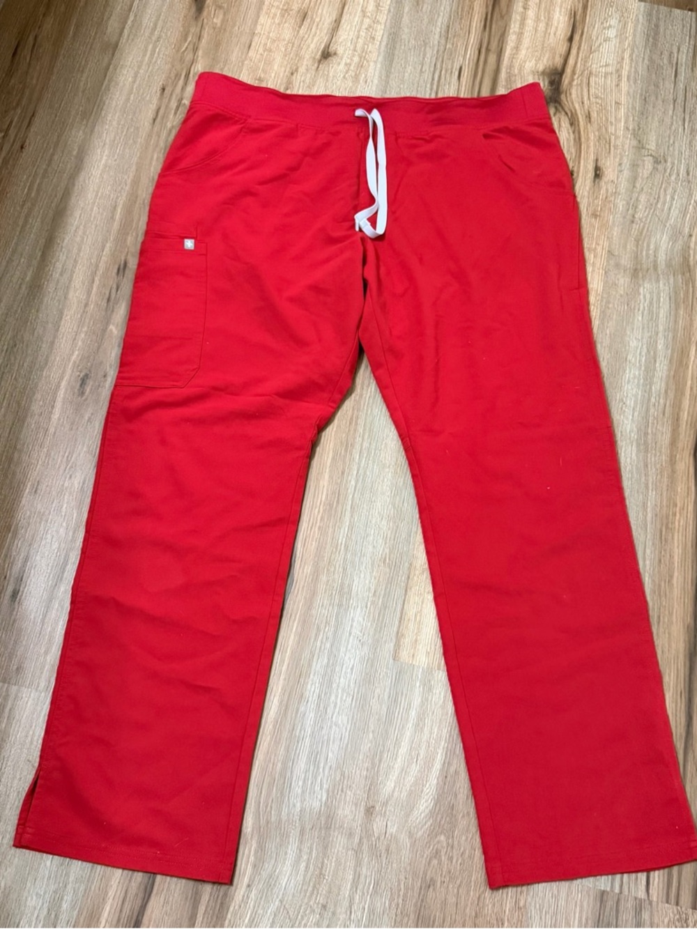 Figs Women’s Red Kade Scrub Pants